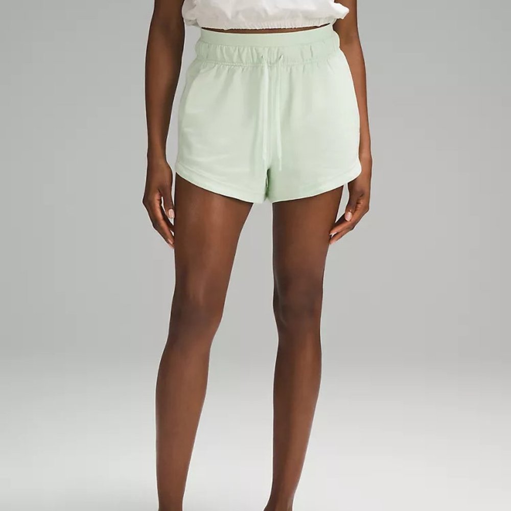 Lululemon Inner Glow High-Rise Short 3", Size 12, Kohlrabi Green